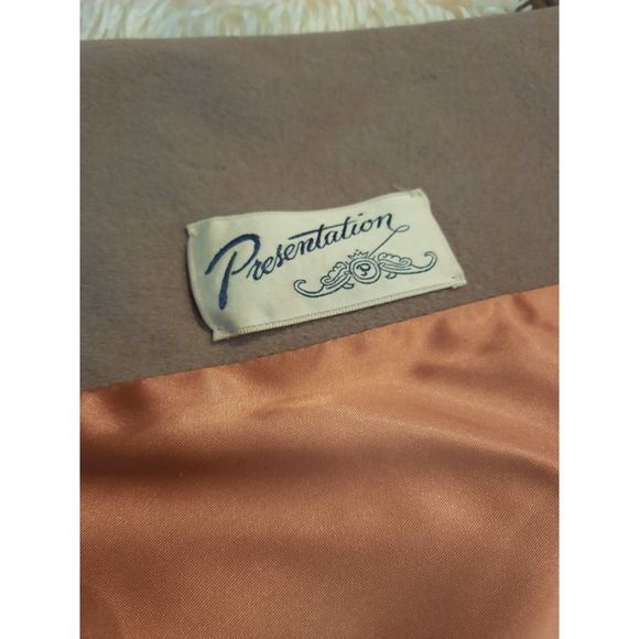 Vintage 1960s Womens Wool and Fur 3/4 Sleeve Coat Moth Holes - Picture 12 of 16